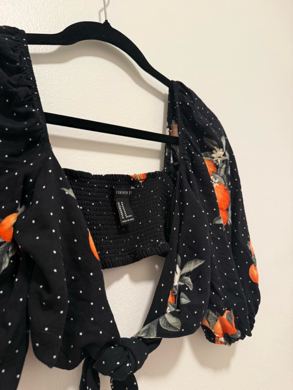 Black Puffy Sleeve Tie Front Crop Top Forever 21 Size Small Orange Blossom - Picture 3 of 5
